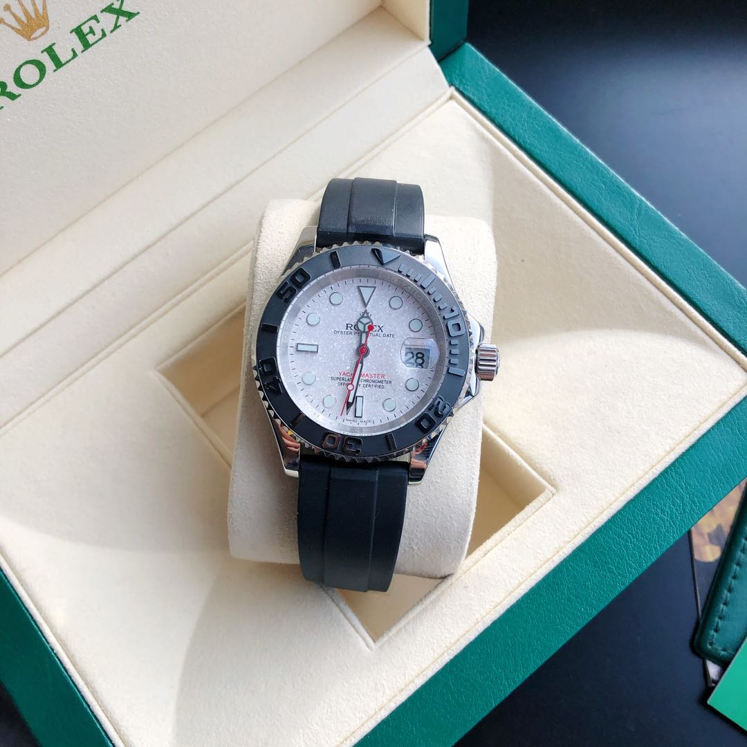 YACHT-MASTE BLACK BEZEL WHITE DIAL